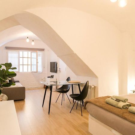 Casa Besalu Estudio En El Centro Del Pueblo Eksteriør billede