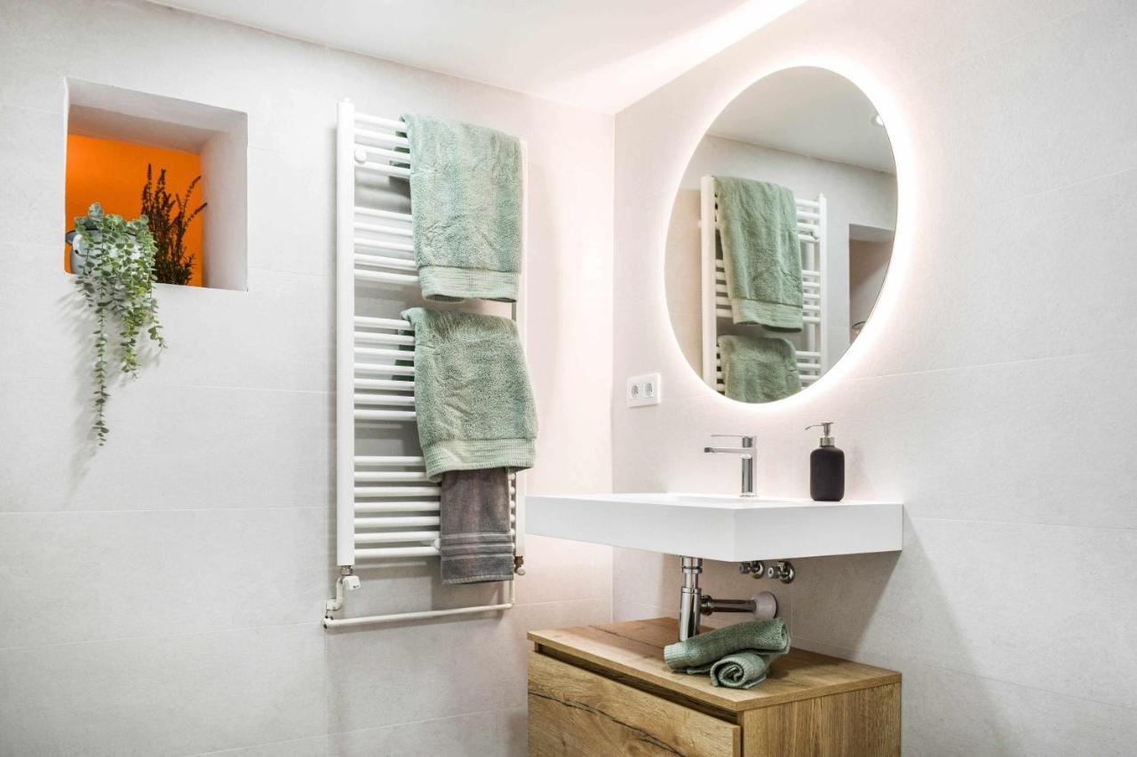 Casa Besalu Estudio En El Centro Del Pueblo Eksteriør billede