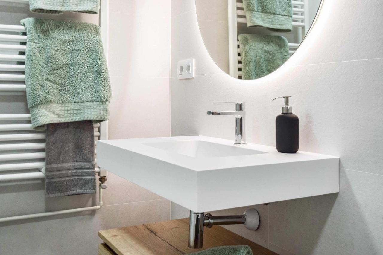 Casa Besalu Estudio En El Centro Del Pueblo Eksteriør billede