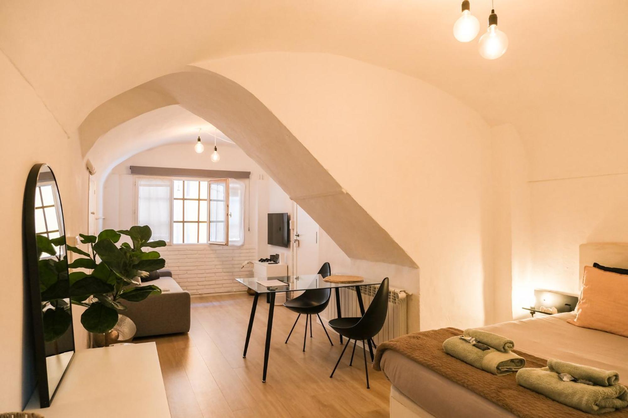 Casa Besalu Estudio En El Centro Del Pueblo Eksteriør billede